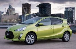 Toyota, Prius c, Facelift [2015 .. 2017] Hatchback, 5d, AutoDir