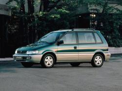 Mitsubishi, Space Runner, I [1991 .. 1999] MPV, AutoDir